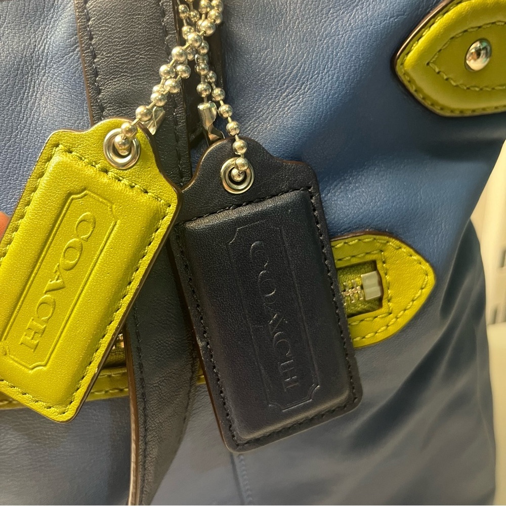 RARE Coach Daisy Spectator Emma Leather Tote in Moonlight Blue With Green Trim - Picture 5 of 14